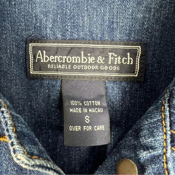 ABERCROMBIE & FITCH Cropped Blue Denim Trucker Jacket Size Small - Picture 3 of 7